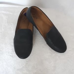 Natural Soul comfort black flats